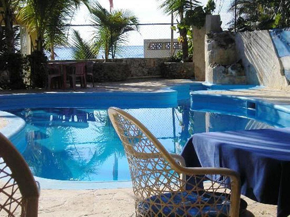 Hotel El Viejo Pirata Boca de Yuma Dış mekan fotoğraf
