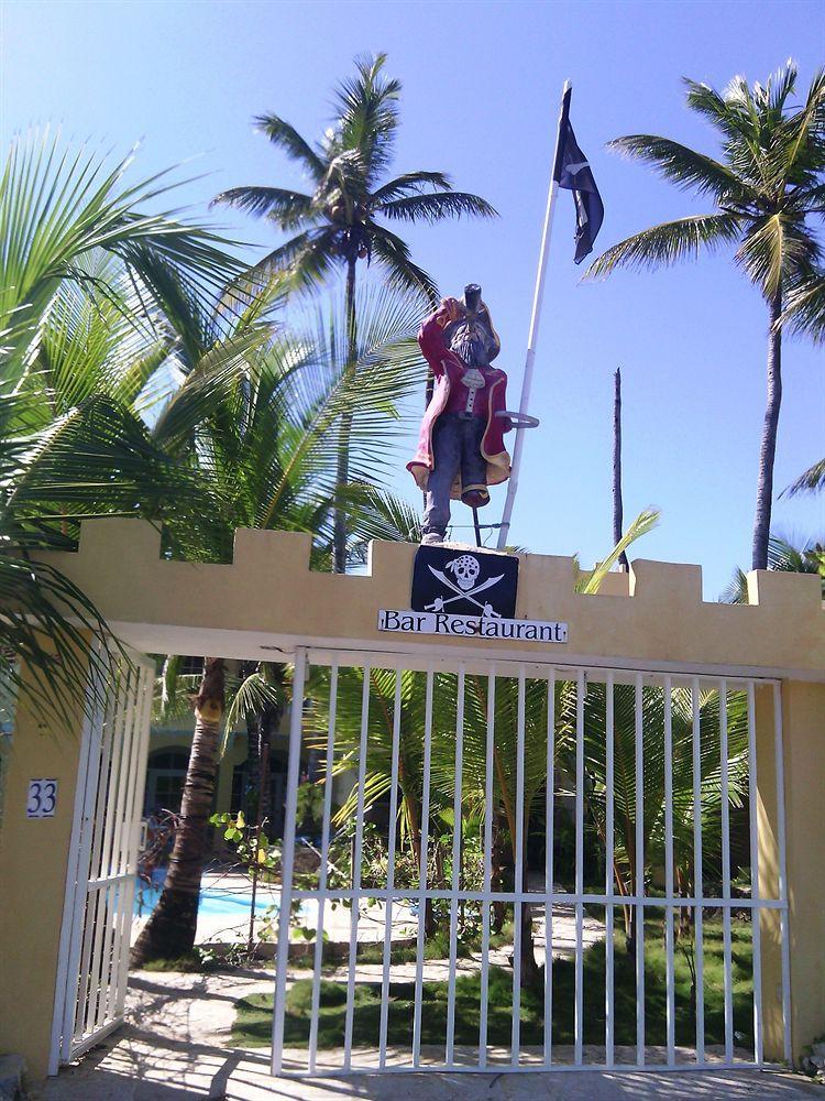 Hotel El Viejo Pirata Boca de Yuma Dış mekan fotoğraf