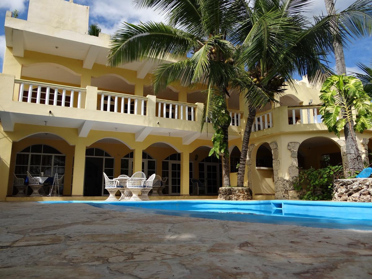Hotel El Viejo Pirata Boca de Yuma Dış mekan fotoğraf