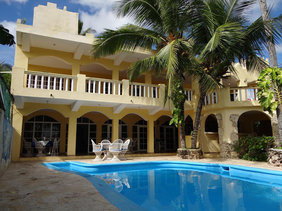 Hotel El Viejo Pirata Boca de Yuma Dış mekan fotoğraf